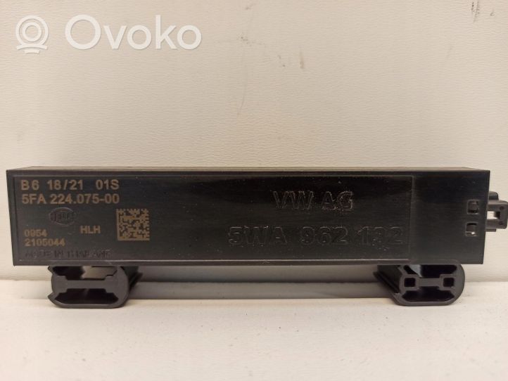 Seat Leon IV Antena wewnętrzna 5WA962132