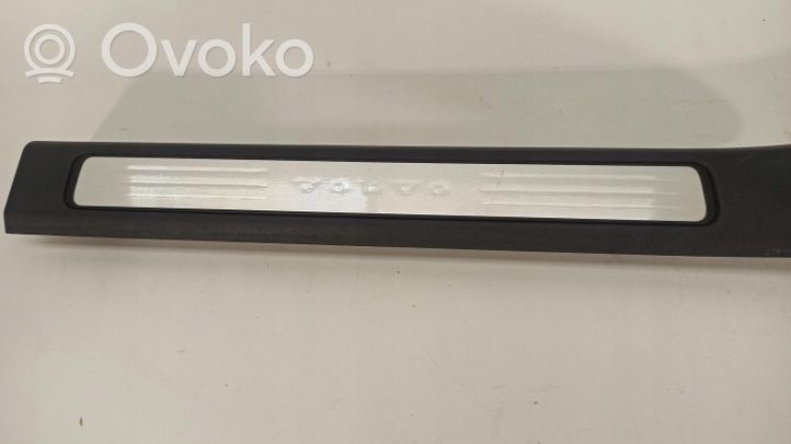 Volvo V60 Listwa progowa przednia / nakładka 31468387