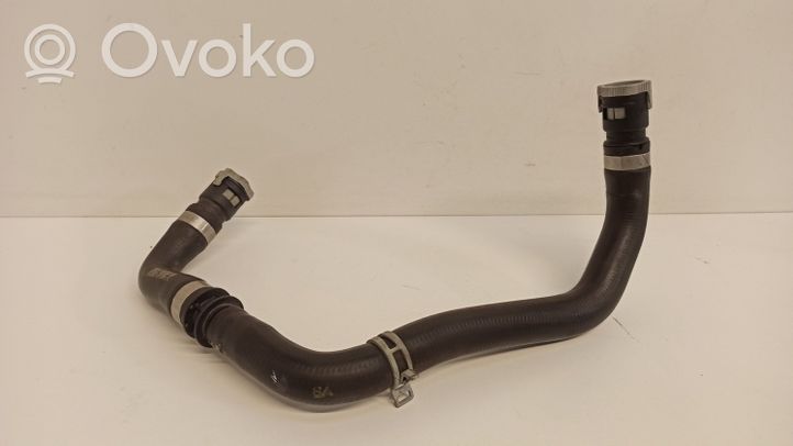 Volvo V40 Tubo flessibile del liquido di raffreddamento del motore 31319429