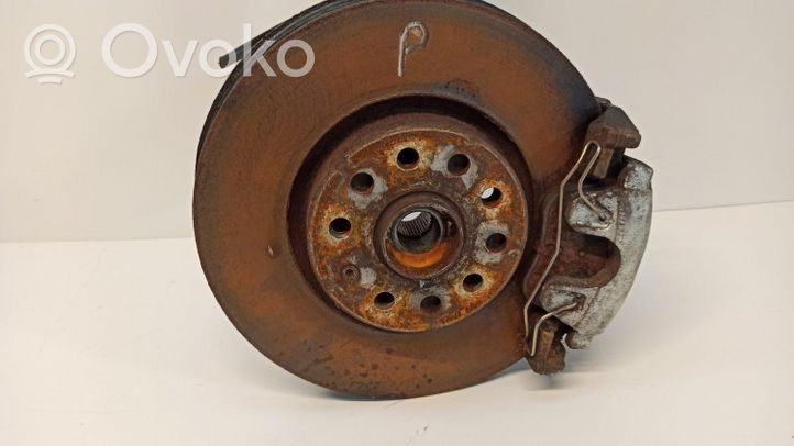 Volkswagen Tiguan Fusée d'essieu de moyeu de la roue avant 