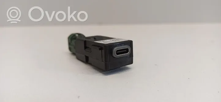 Skoda Karoq USB jungtis 3G5035726