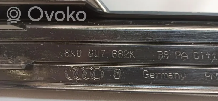 Audi A4 S4 B8 8K Etusumuvalon ritilä 8K0807682K