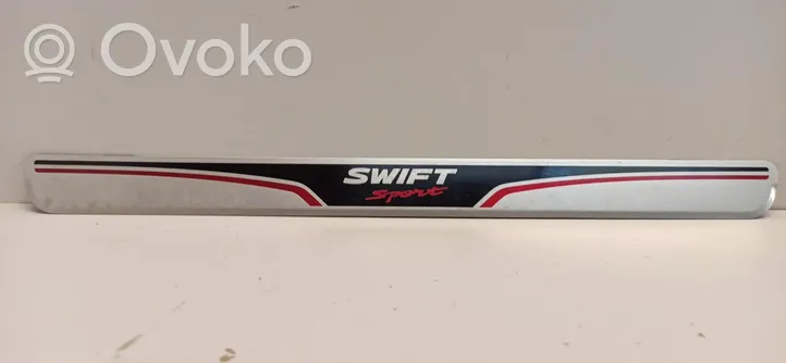 Suzuki Swift Listwa progowa przednia / nakładka 