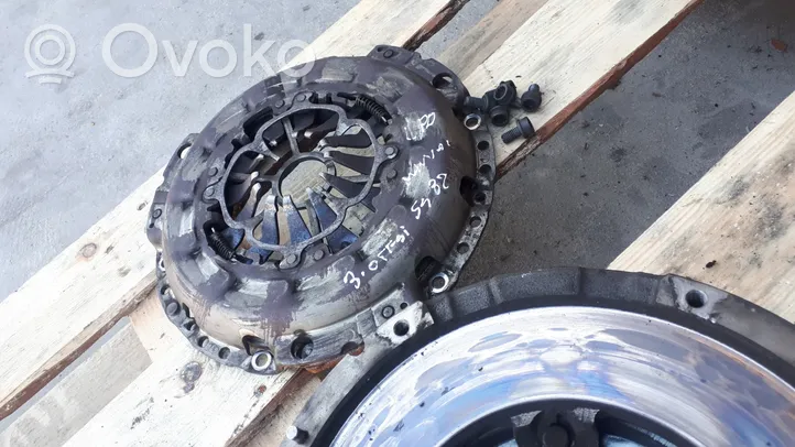 Audi A4 S4 B8 8K Sankabos komplektas 0B4105266G