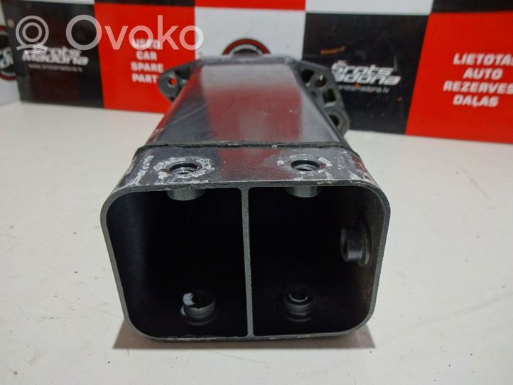 Audi A2 Soporte del parachoques delantero 8Z0805120