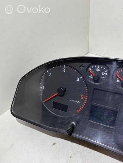 Audi A4 S4 B5 8D Speedometer (instrument cluster) 8D0920900H