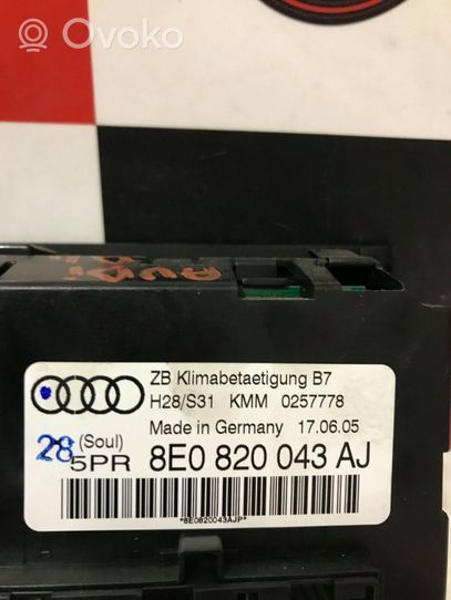 Audi A4 S4 B7 8E 8H Centralina del climatizzatore 8E0820043AJ