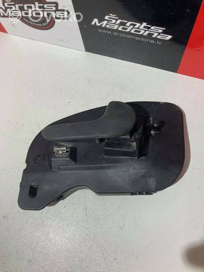 Opel Combo C Front door interior handle 13104264G