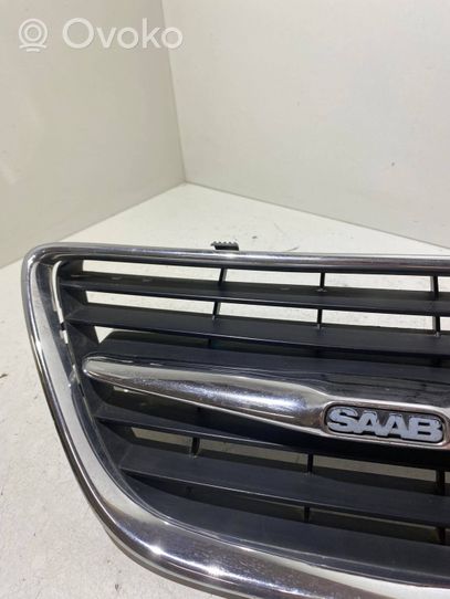 Saab 9-5 Front bumper upper radiator grill 5337647