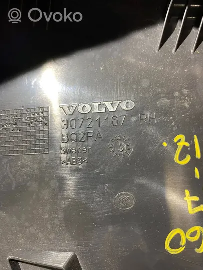 Volvo XC60 D-pilarin verhoilu (yläosa) 30721167