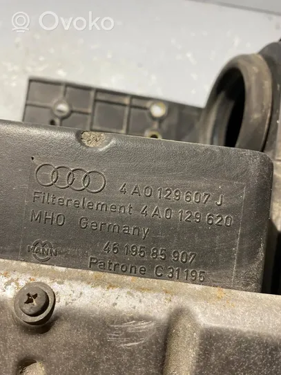 Audi A6 S6 C4 4A Ilmansuodattimen kotelon kansi 4A0129607J