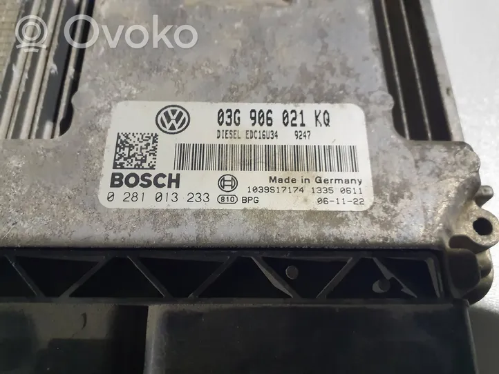 Volkswagen Golf V Moottorin ohjainlaite/moduuli 03G906021KQ