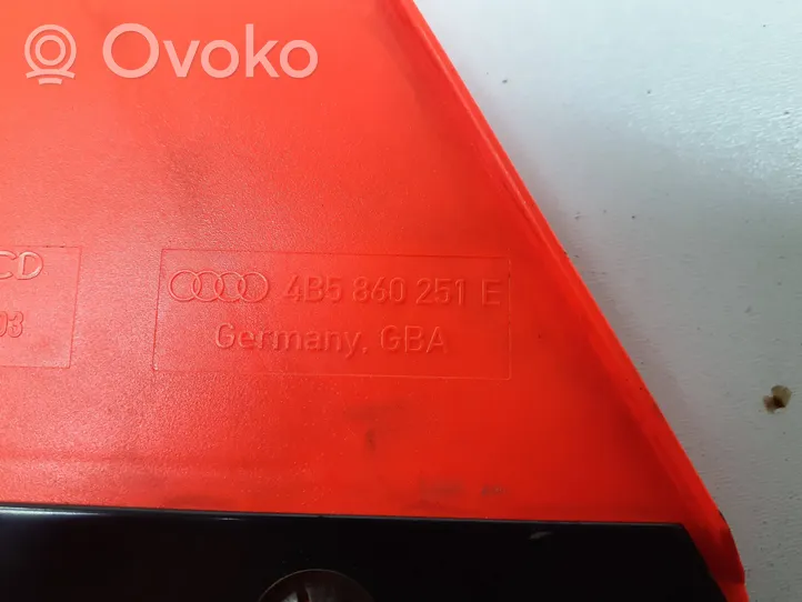 Audi A6 S6 C6 4F Emergency warning sign 4B5860251E