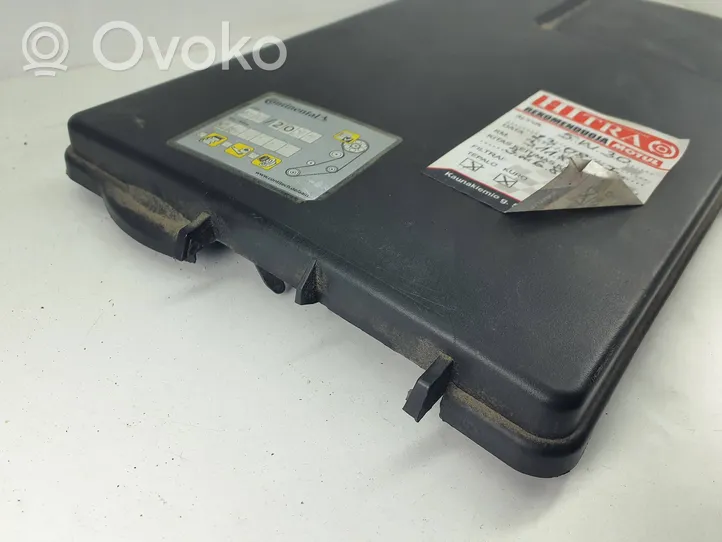 Audi A3 S3 8P Dangtis akumuliatoriaus dėžės 1K0915443