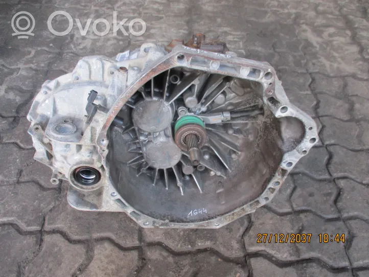 Renault Trafic III (X82) Manual 6 speed gearbox PF6024