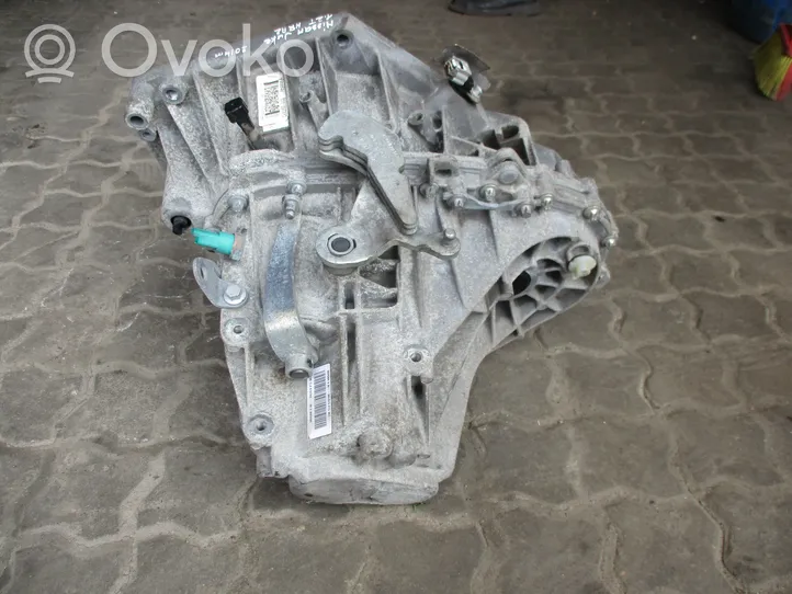 Nissan Juke I F15 Mechaninė 6 pavarų dėžė TL4143