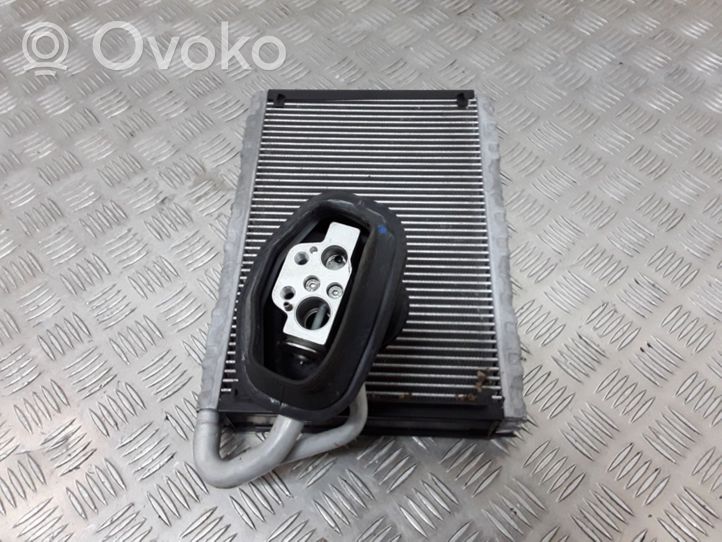 Audi Q5 SQ5 Oro kondicionieriaus radiatorius (salone) 
