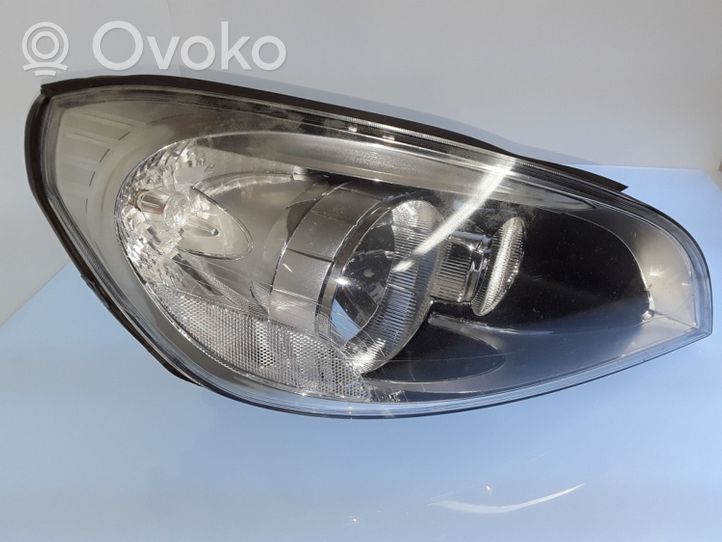 Volvo S60 Lampa przednia 30796252