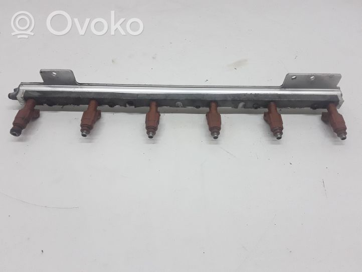 Volvo XC90 Kraftstoffverteiler Einspritzleiste 8658593