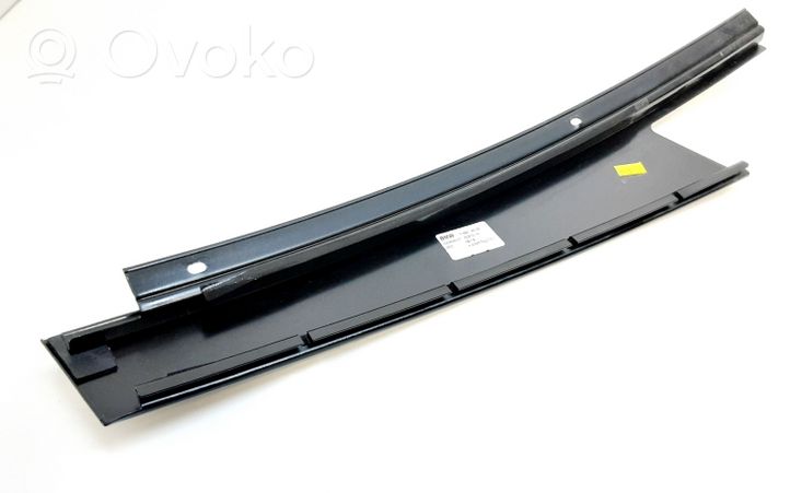 BMW 5 G30 G31 Cornice del finestrino/vetro della portiera posteriore 7390140