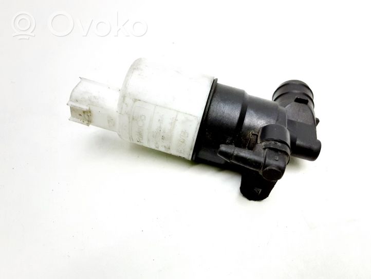 Volvo S60 Pompe de lave-glace de pare-brise 