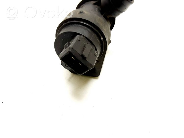 Volvo S80 Vacuum valve 8653857