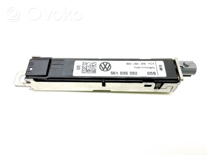 Volkswagen PASSAT B7 USA Antenos stiprintuvas 561035552