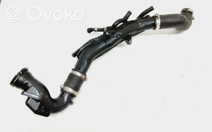 Toyota Avensis T270 Tube d'admission de tuyau de refroidisseur intermédiaire 173610010