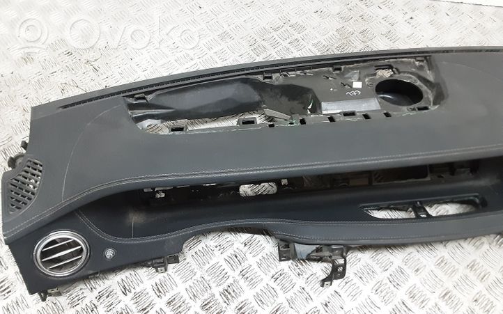 Mercedes-Benz S W222 Dashboard A2226800287