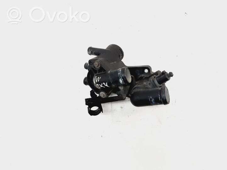 Volkswagen Golf IV Boîtier de thermostat / thermostat 032121111