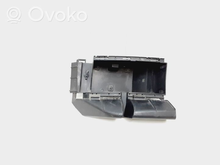 Volvo XC90 Soporte de montaje del parachoques trasero 30698137