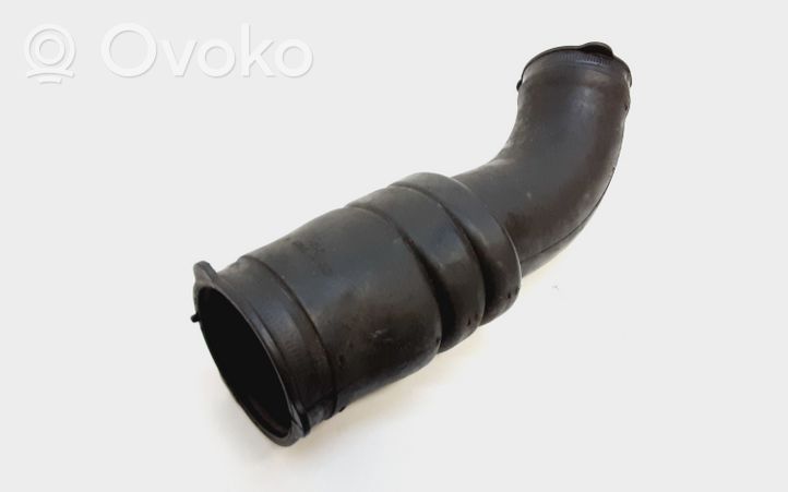 Volvo S80 Manguera/tubo del intercooler 08692401