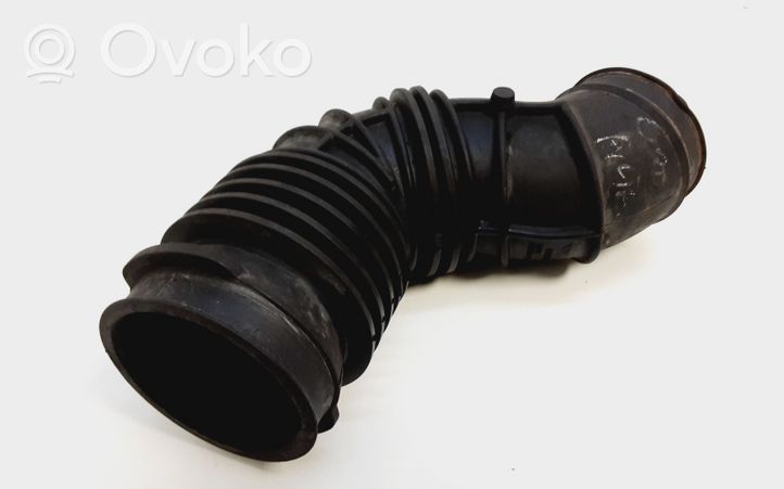 Volvo XC70 Część rury dolotu powietrza 8649258