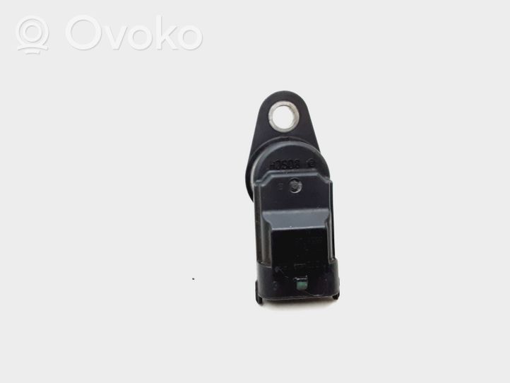 Volvo S60 Camshaft position sensor 8658726