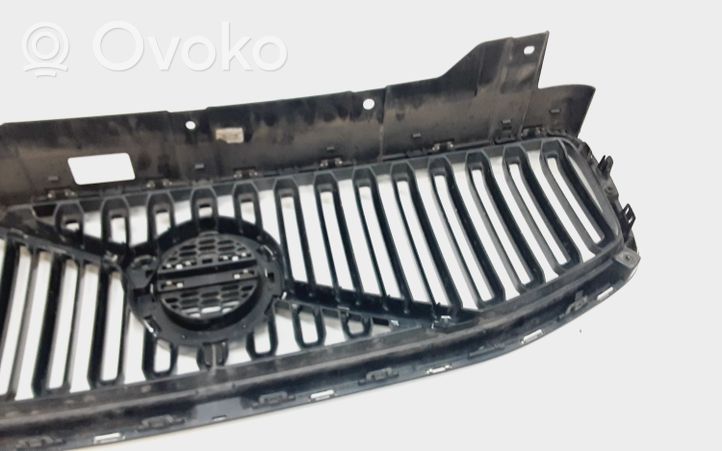 Volvo XC60 Maskownica / Grill / Atrapa górna chłodnicy 31425532