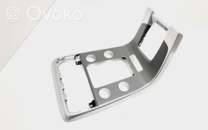 Volvo V60 Center console 31351644