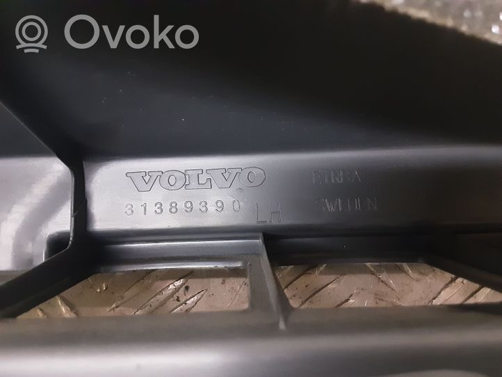 Volvo V40 Garniture d'extrémité latérale du tableau de bord 31389390