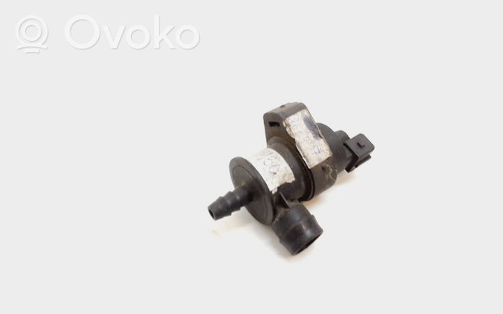 Volvo XC60 Vacuum valve 8653857