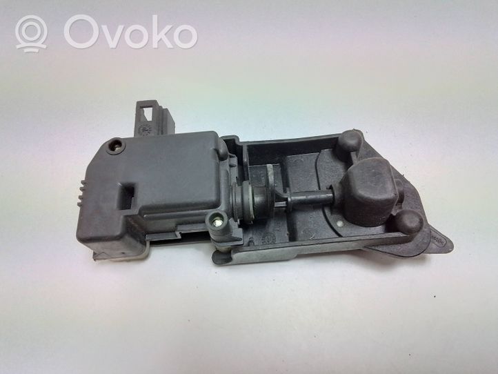 Volvo V50 Silniczek / Siłownik zamka centralnego 30716226