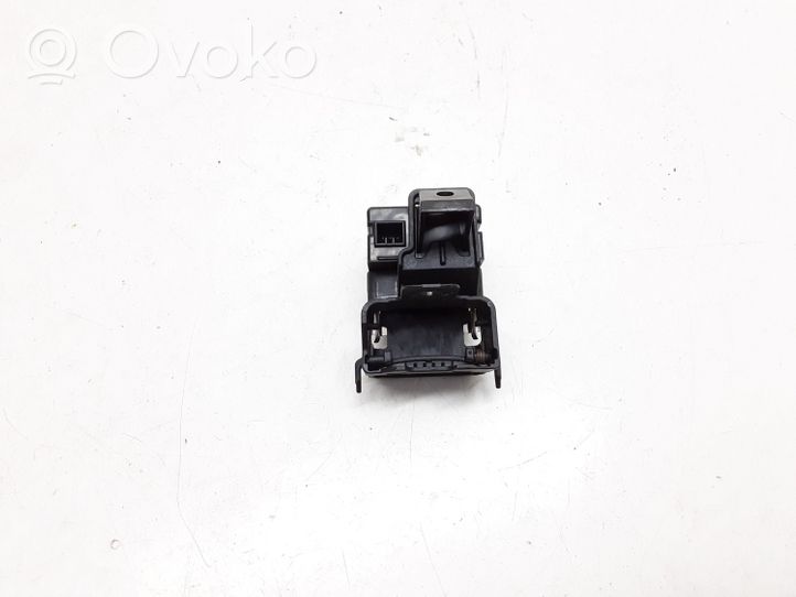 Volvo V60 Ignition lock 28227917