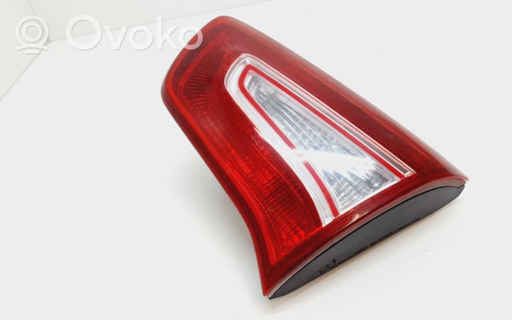 KIA Sportage Lampy tylnej klapy bagażnika R924063W0