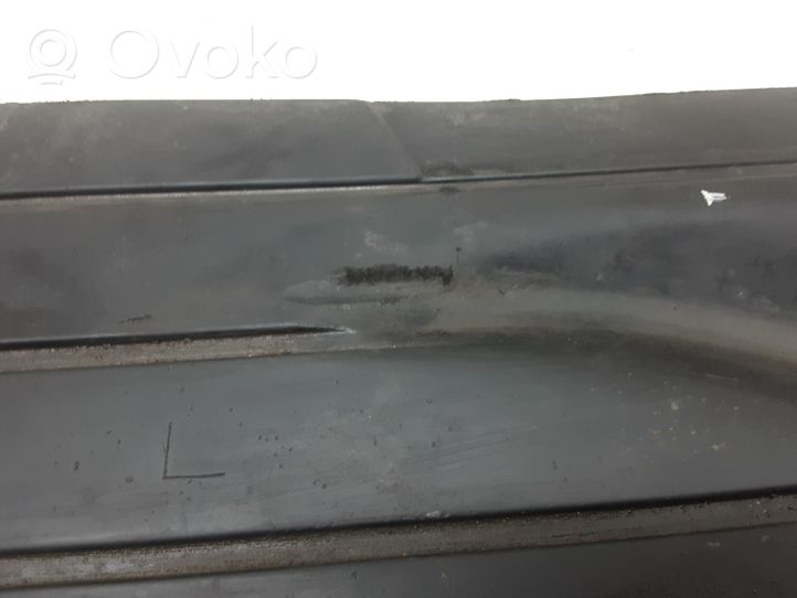 Volvo V50 Couvre soubassement arrière 30714865