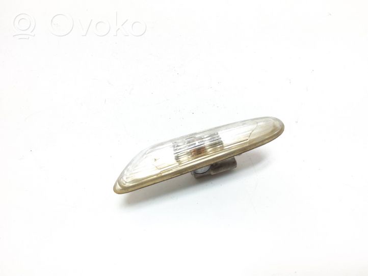 BMW 1 E81 E87 Front fender indicator light 7253325