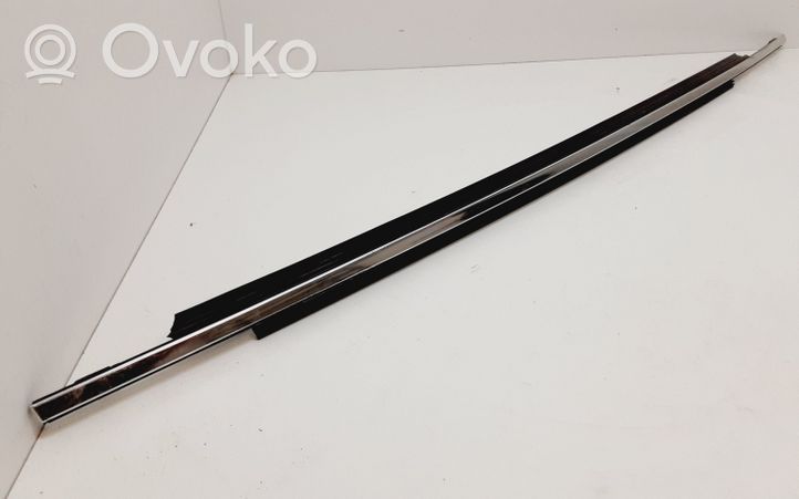 Volvo XC90 Rivestimento modanatura del vetro della portiera anteriore 30753851