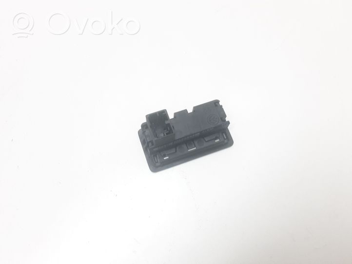 Volkswagen PASSAT B8 Tailgate/boot open switch button 3G0959831B