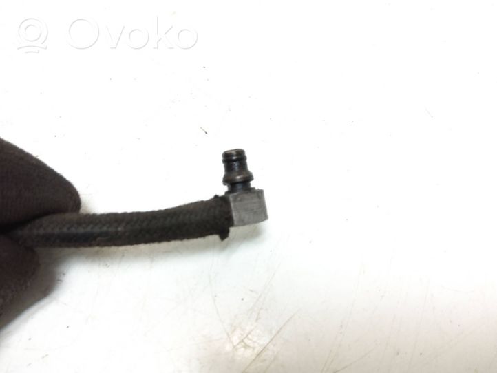 Volvo V70 Linea/tubo flessibile di ritorno del carburante 30750916