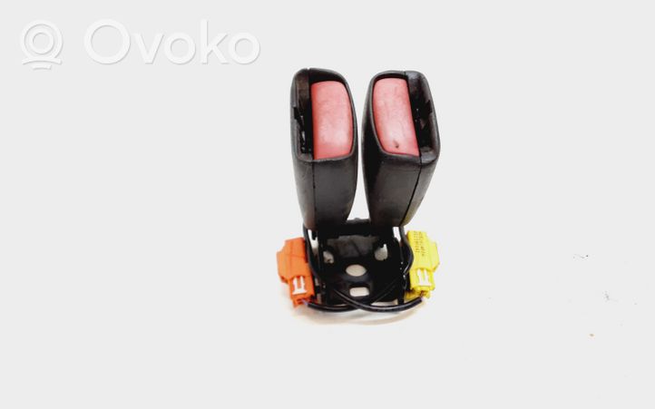 Volvo S80 Boucle de ceinture de sécurité arrière centrale 8686418