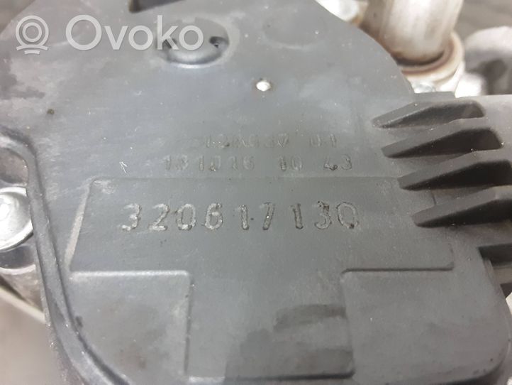 Volkswagen PASSAT B8 Kolektor ssący 04L129723