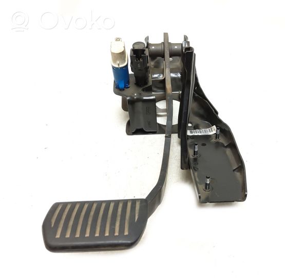 Volvo V70 Brake pedal 31202467