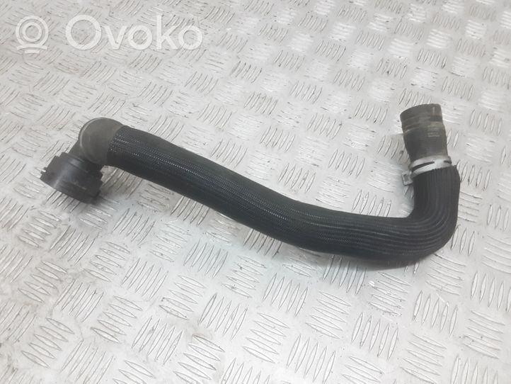 Volvo S60 Tubo flessibile del liquido di raffreddamento del motore 31474863